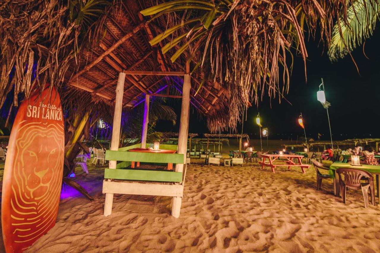 International Beach Hotel & Restaurant Hikkaduwa Exterior photo