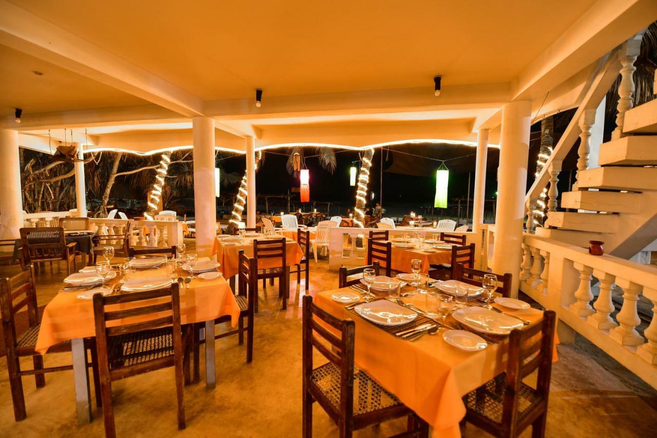 International Beach Hotel & Restaurant Hikkaduwa Exterior photo